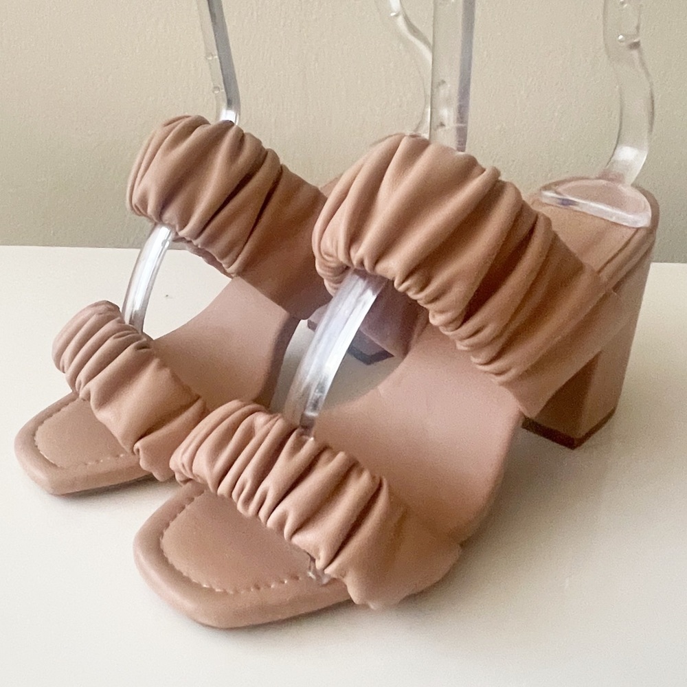 ALTAR’D STATE heel strap sandals size 7